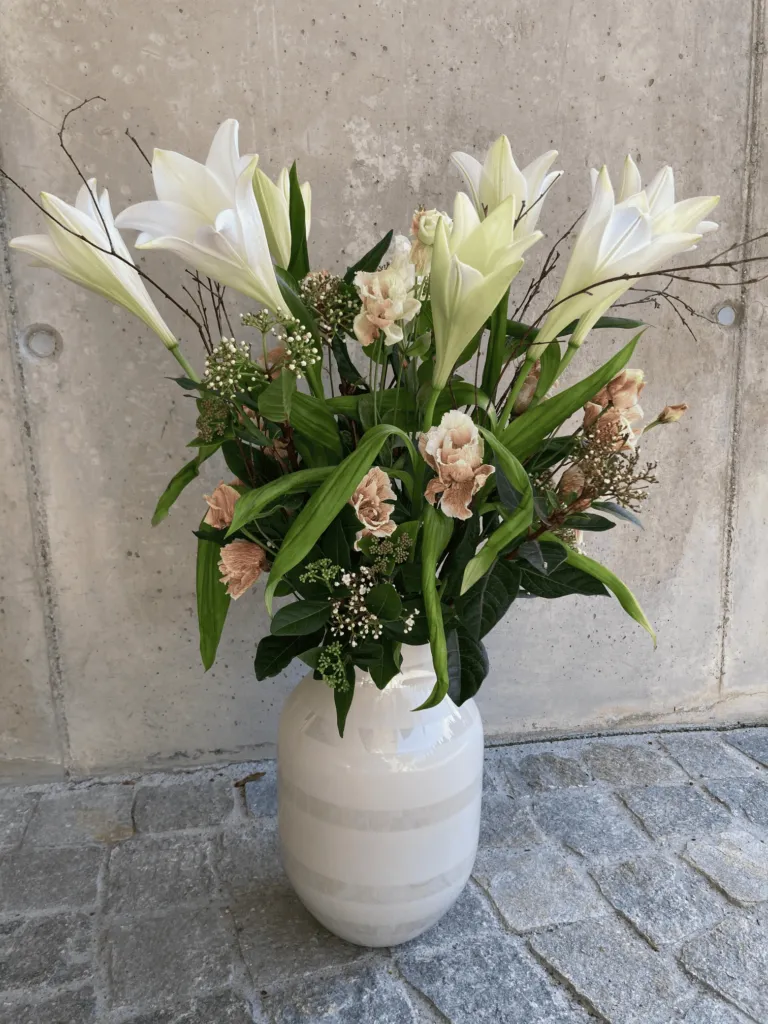Blumenstrauss mit harmonischer Farbgebung