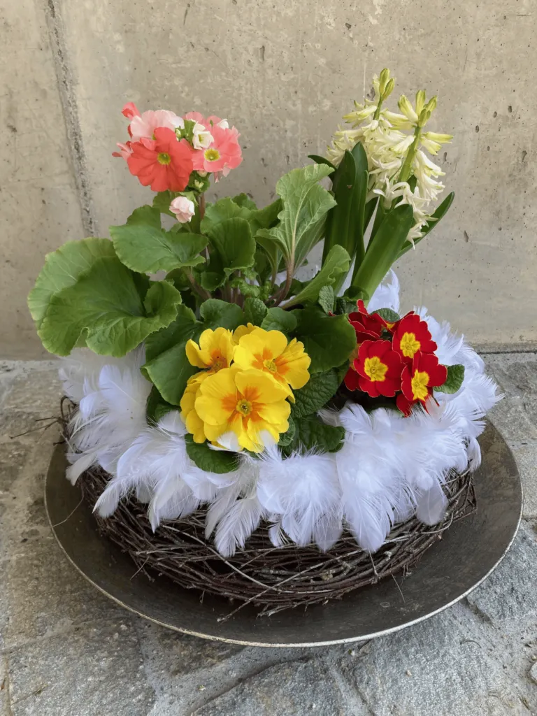 Festliches Arrangement für Weihnachtszeit